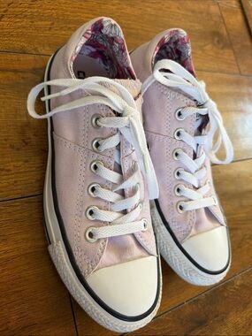 Converse Women’s Low-Top Canvas